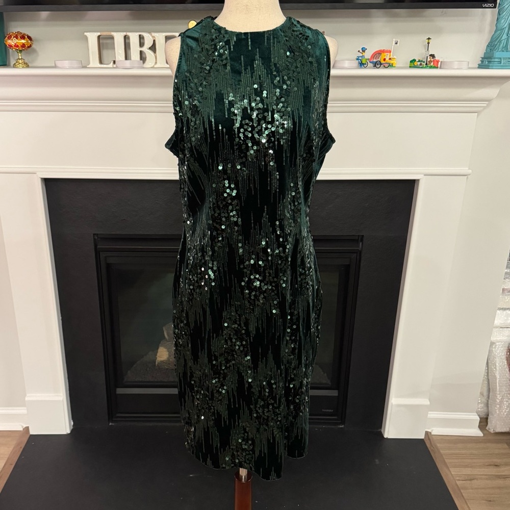 Tahari by Arthur S. Levine Emerald Green Sequin Cocktail Dress – Size 10 - Picture 1 of 11